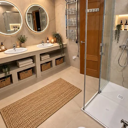 Villa Casakhan, Beautiful Luxury Villa, Marbella