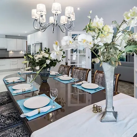 Casakhan, Beautiful Luxury Villa,