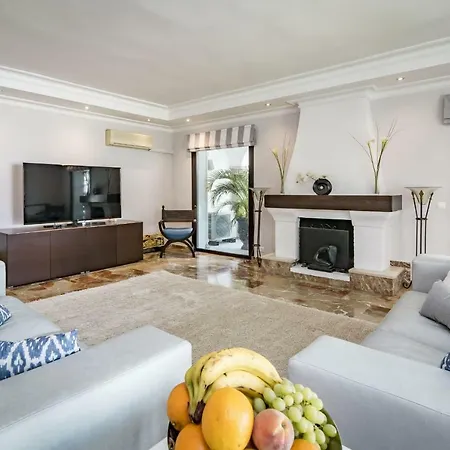 Casakhan, Beautiful Luxury Villa,