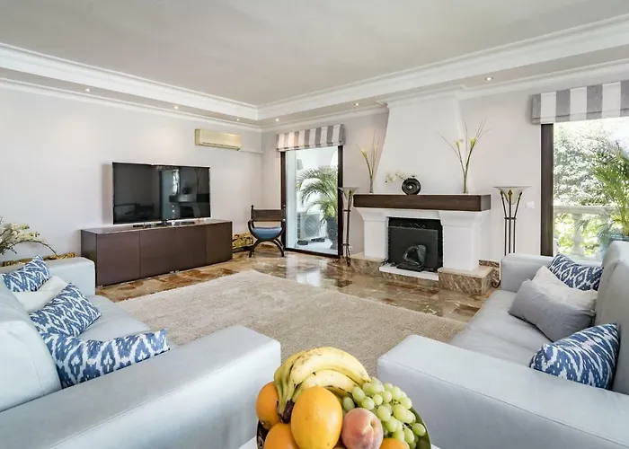 Casakhan, Beautiful Luxury Villa,