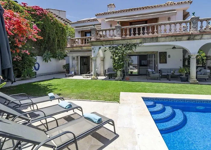 别墅 Casakhan, Beautiful Luxury Villa, 马尔韦利亚