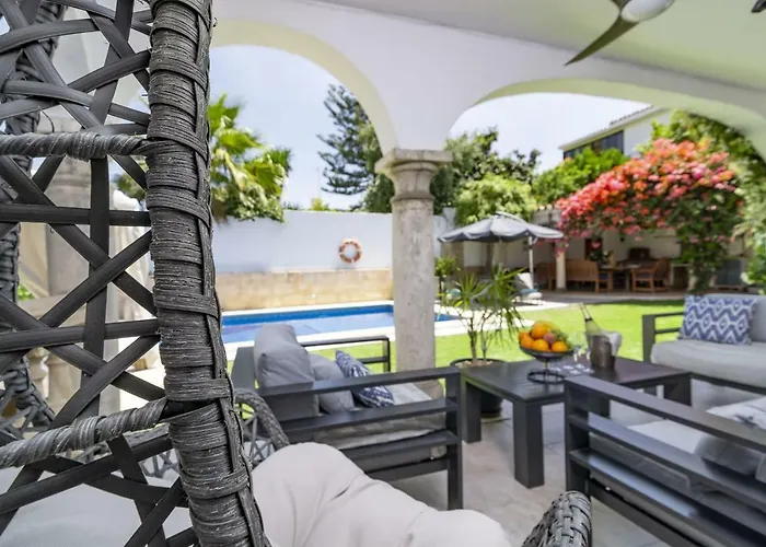 别墅 Casakhan, Beautiful Luxury Villa,
