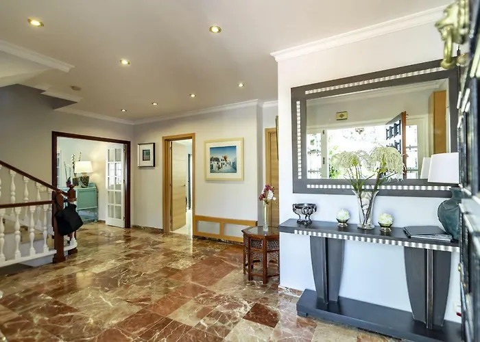 别墅 Casakhan, Beautiful Luxury Villa, *